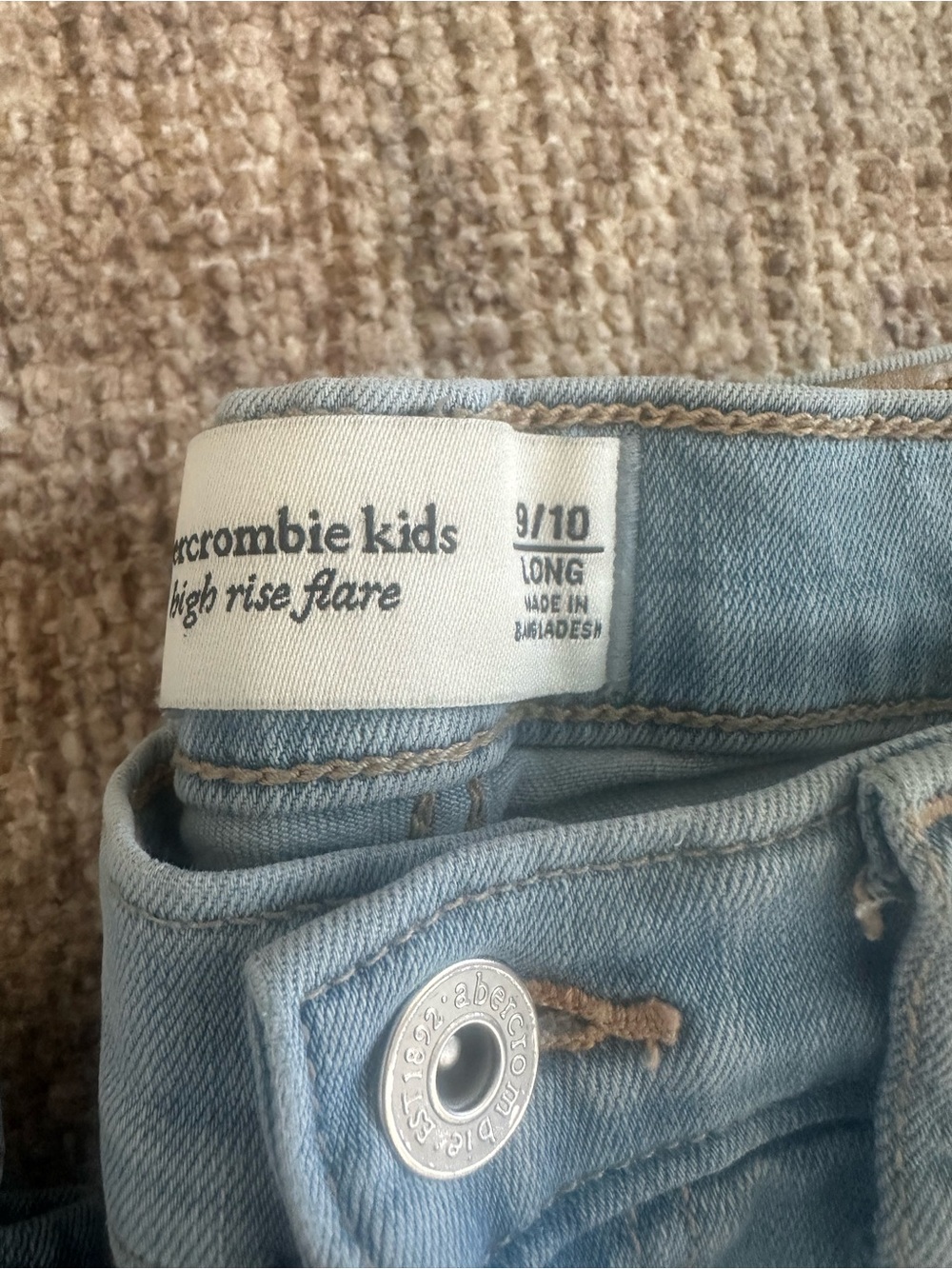 Girls Abercrombie 2 Pairs High Rise Flare Jeans Size 9/10 LONG, adjustable waist - Picture 5 of 6